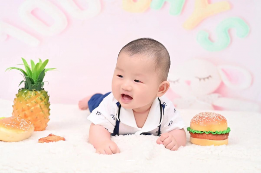聊城宝宝在妈妈肚子里